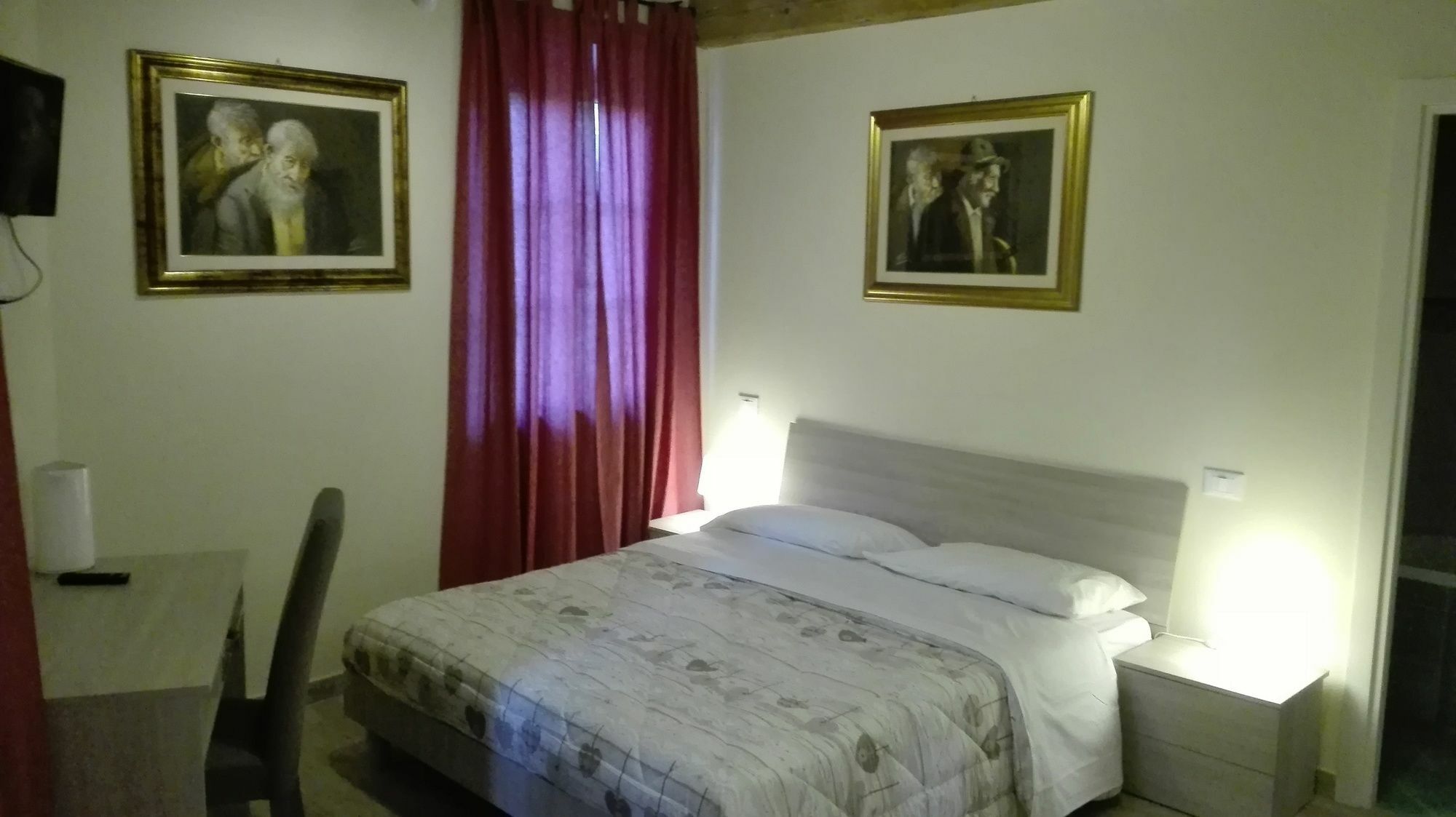 Art Gallery B&B Vorno Buitenkant foto